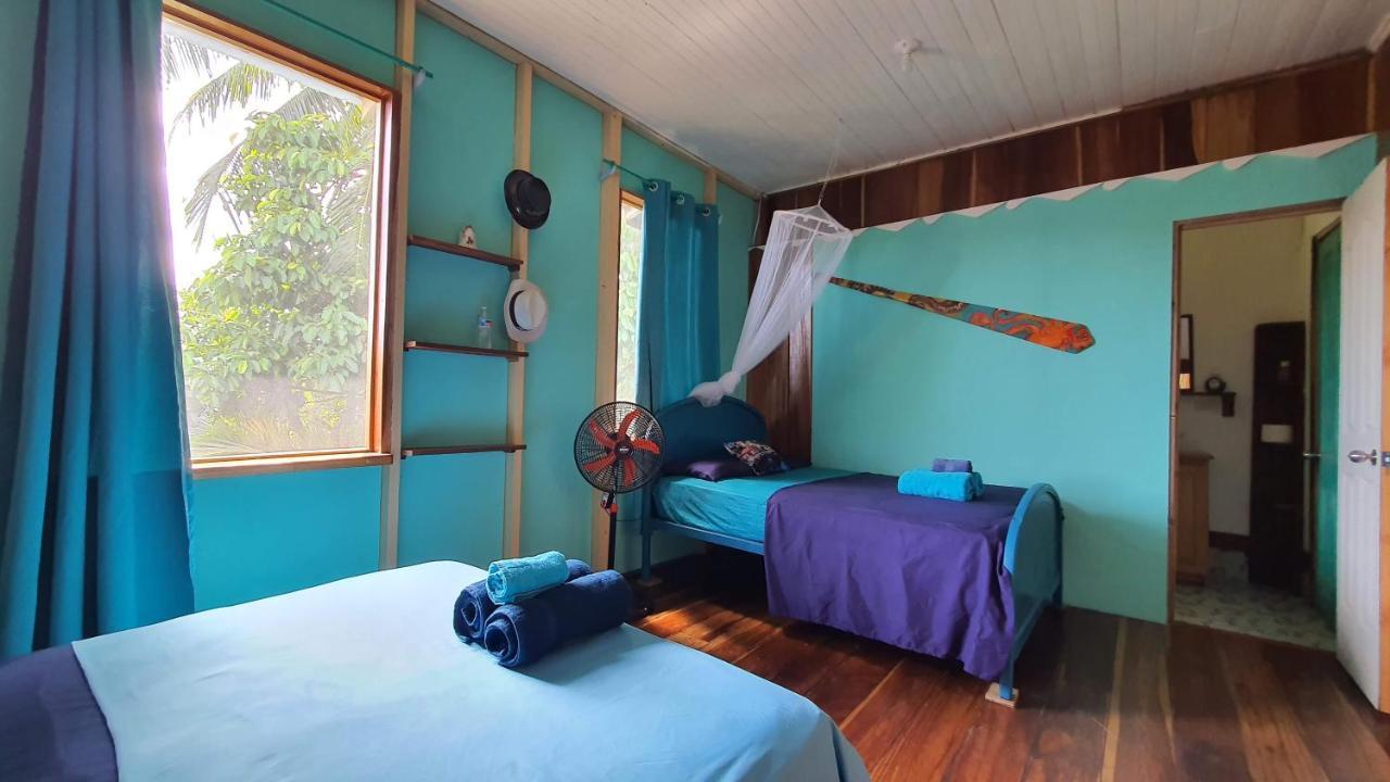 Old Bocasso Hostel Bocas del Toro Buitenkant foto